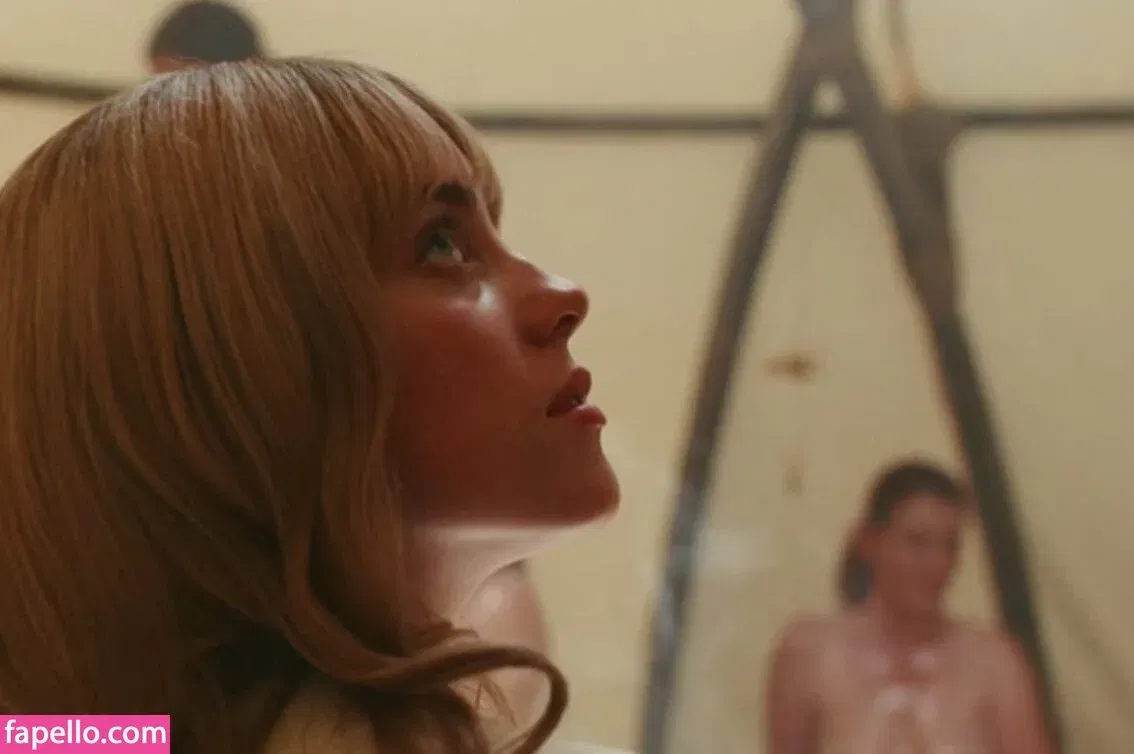 Billie Eilish Onlyfans Photo Gallery 