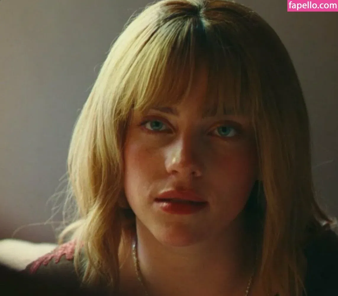 Billie Eilish Onlyfans Photo Gallery 