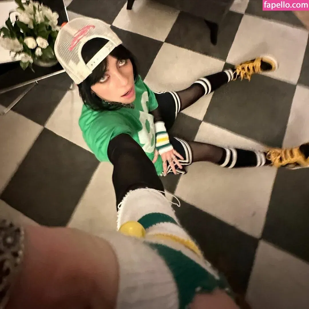 Billie Eilish Onlyfans Photo Gallery 