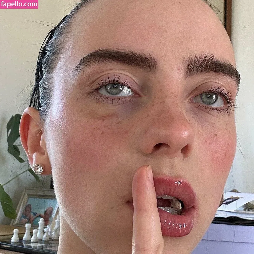 Billie Eilish Onlyfans Photo Gallery 