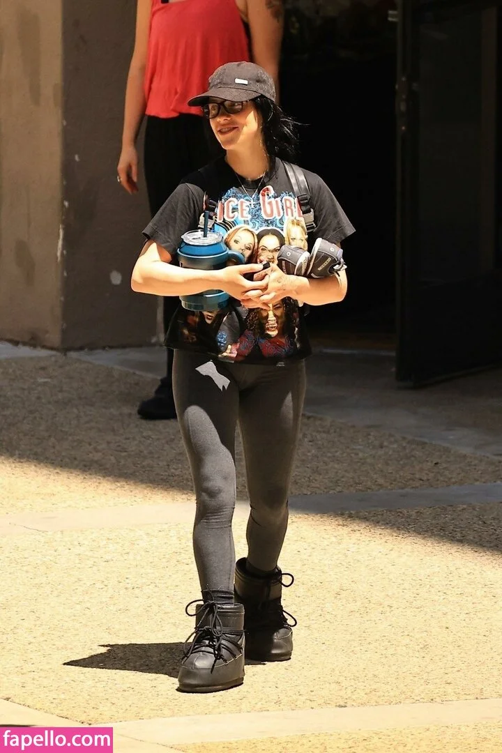 Billie Eilish Onlyfans Photo Gallery 