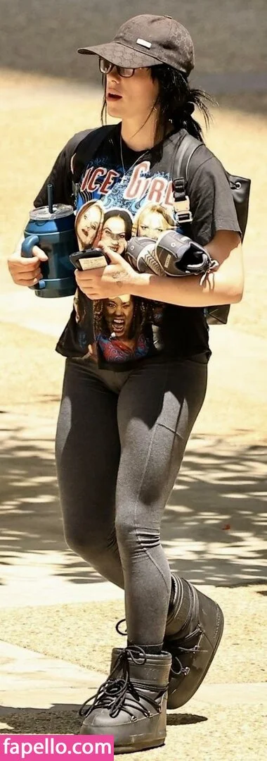 Billie Eilish Onlyfans Photo Gallery 