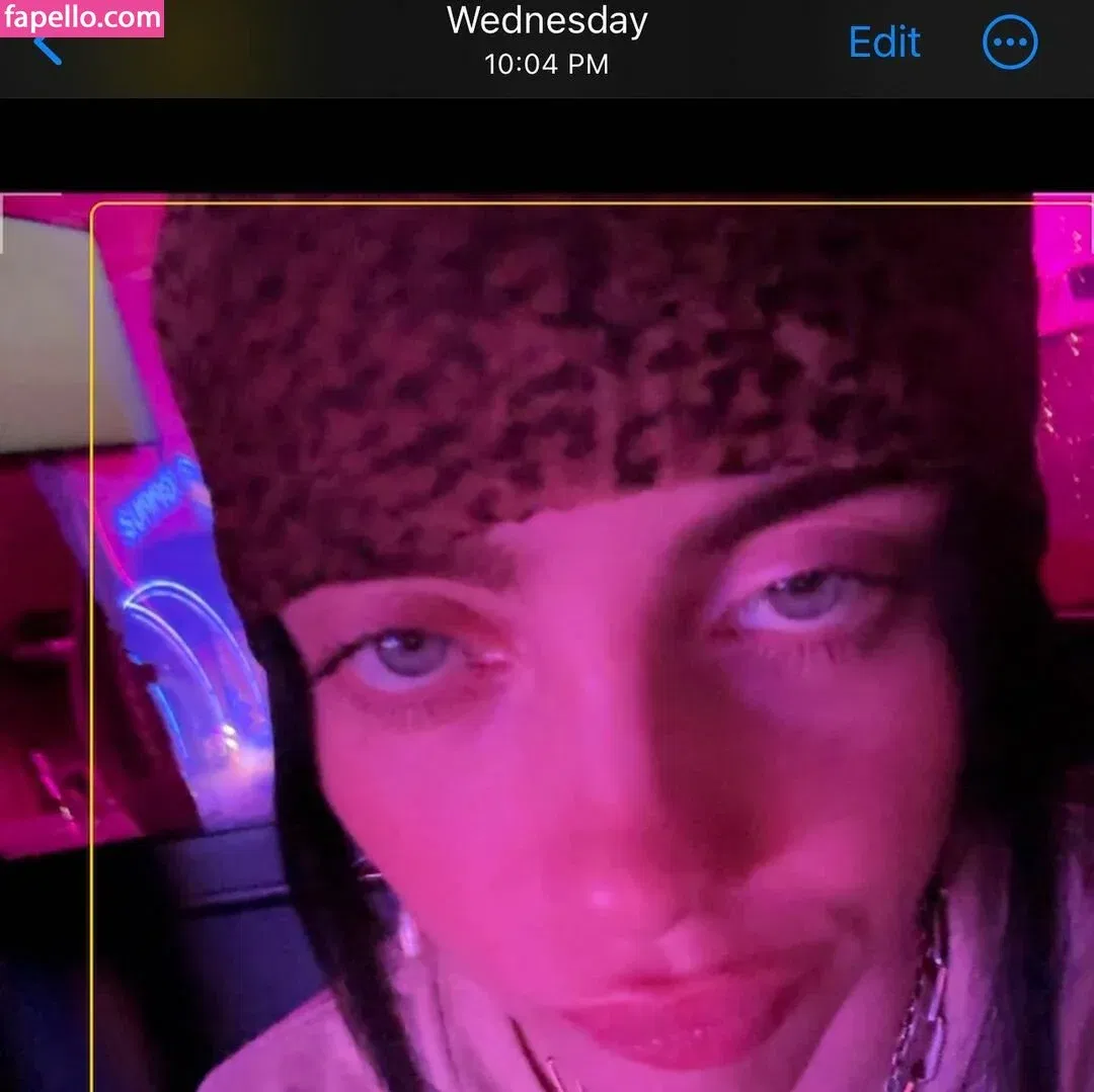 Billie Eilish Onlyfans Photo Gallery 