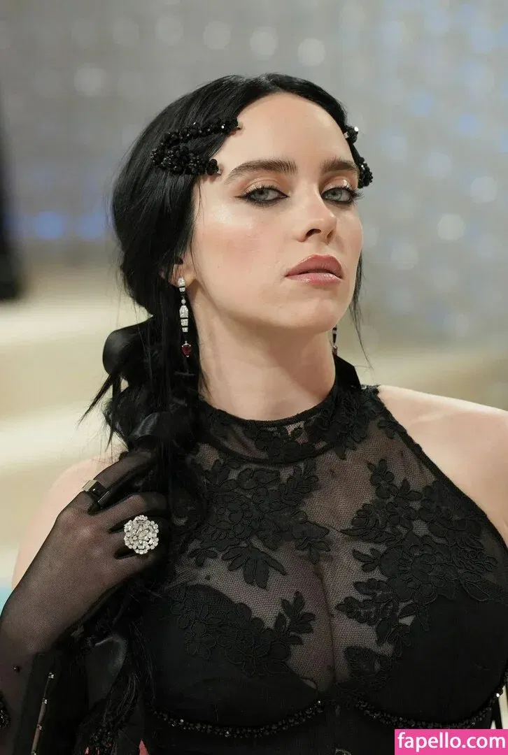 Billie Eilish Onlyfans Photo Gallery 