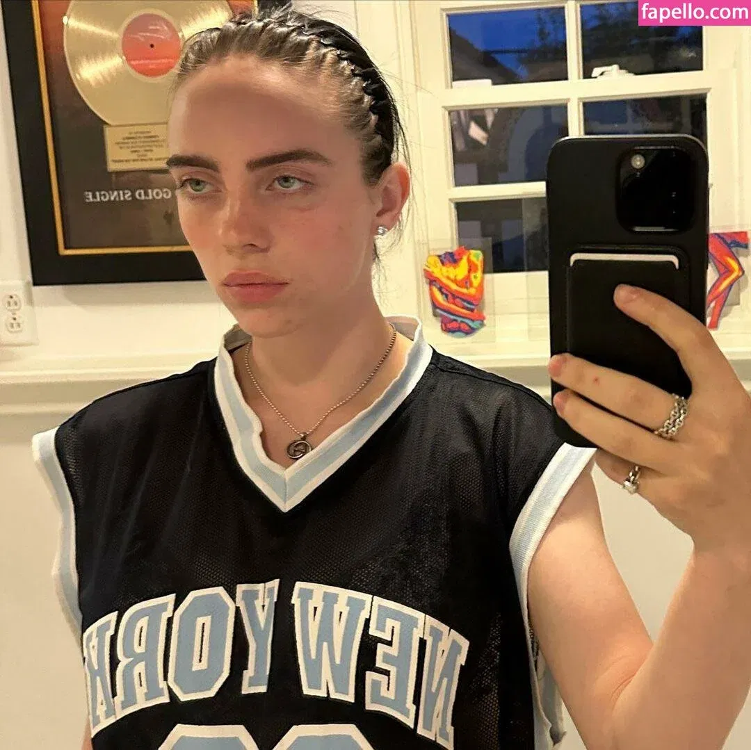 Billie Eilish Onlyfans Photo Gallery 