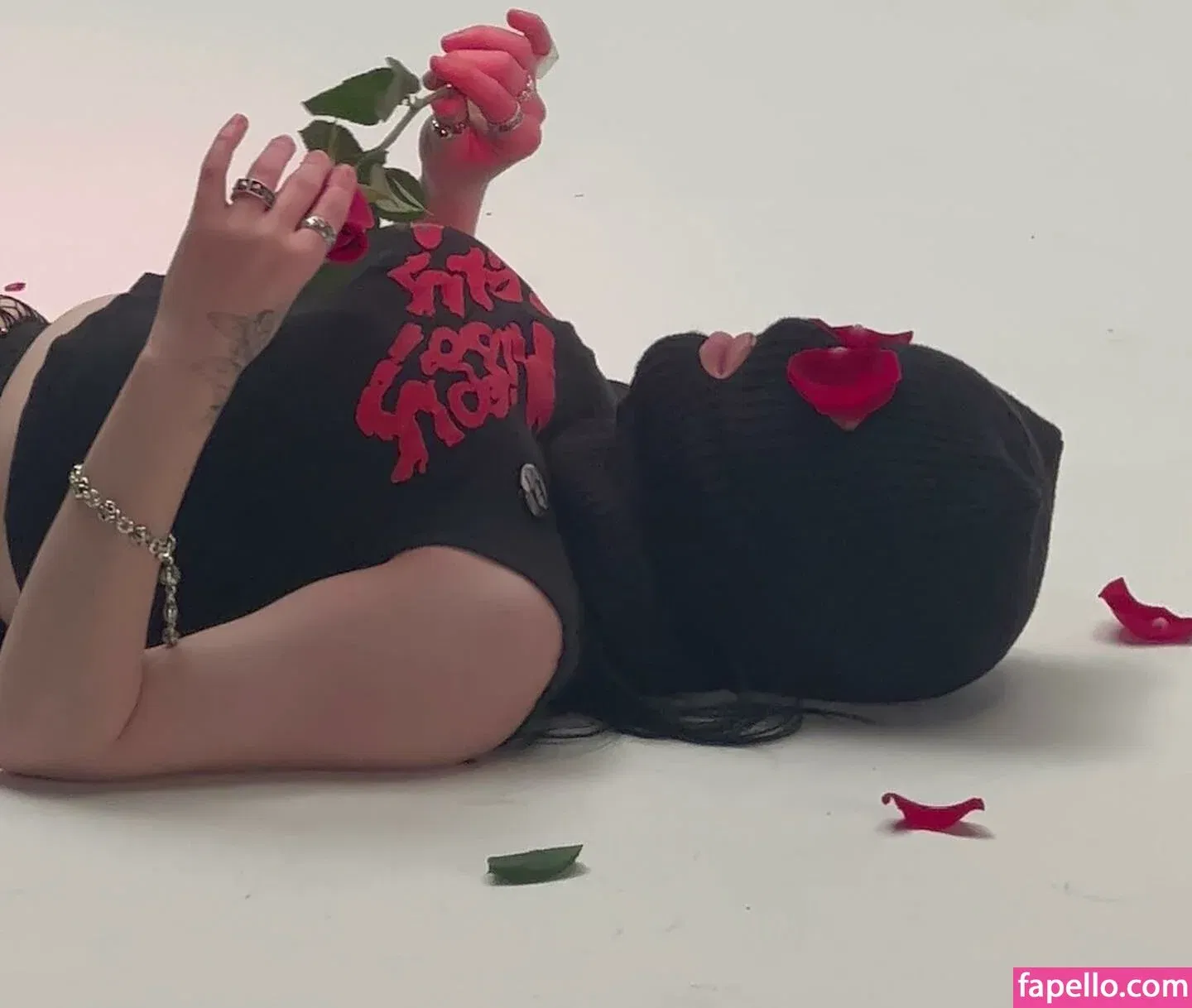 Billie Eilish Onlyfans Photo Gallery 