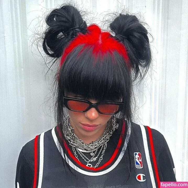 Billie Eilish Onlyfans Photo Gallery 