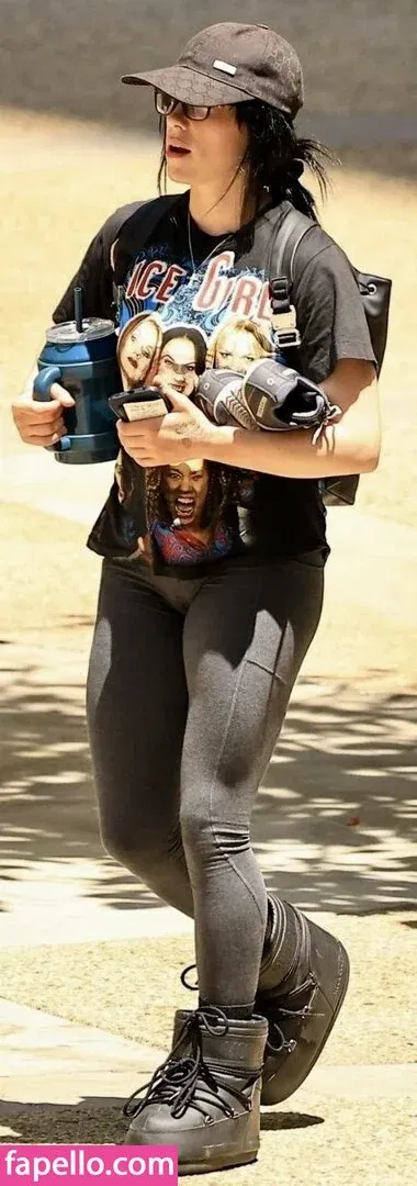 Billie Eilish Onlyfans Photo Gallery 