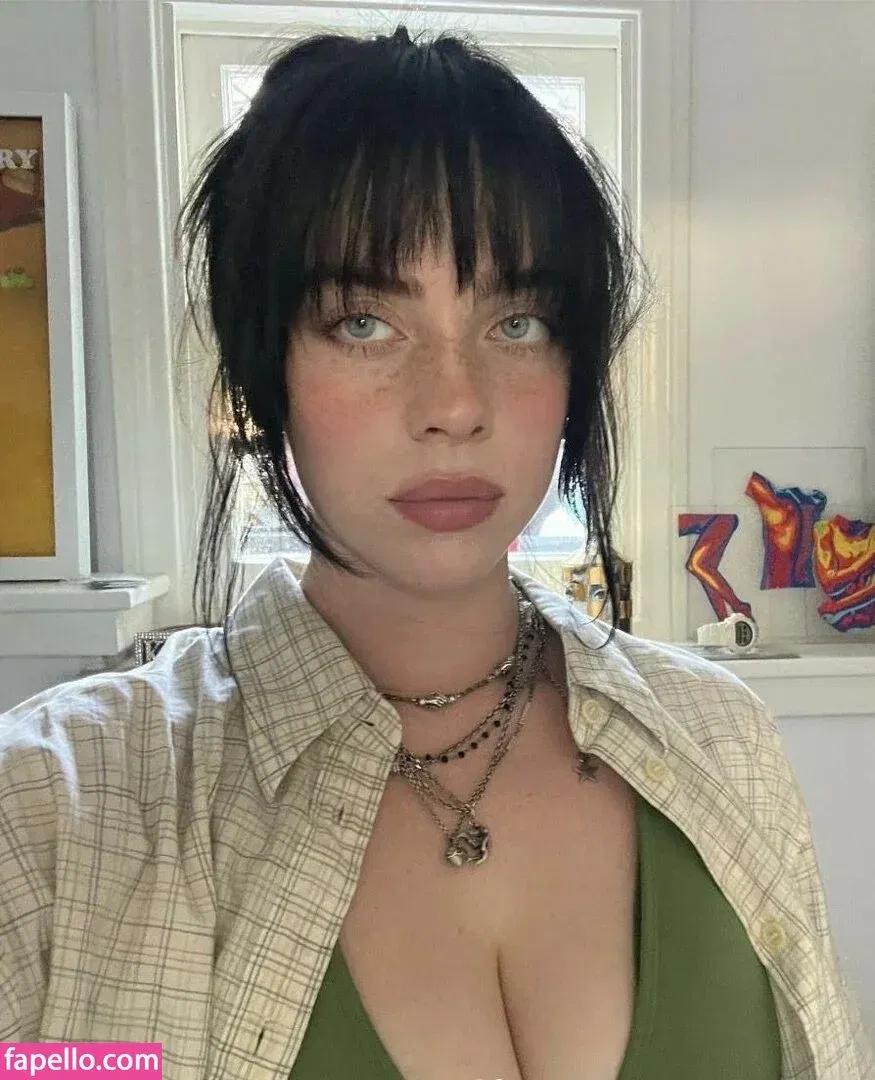 Billie Eilish Onlyfans Photo Gallery 