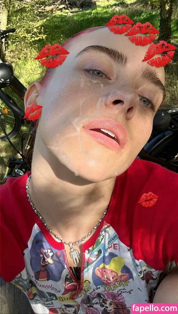 Billie Eilish Onlyfans Photo Gallery 