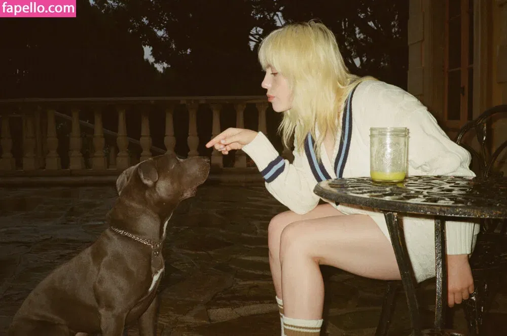 Billie Eilish Onlyfans Photo Gallery 