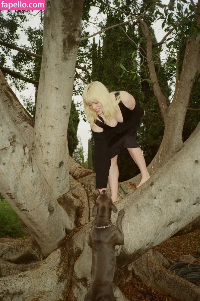 Billie Eilish Onlyfans Photo Gallery 