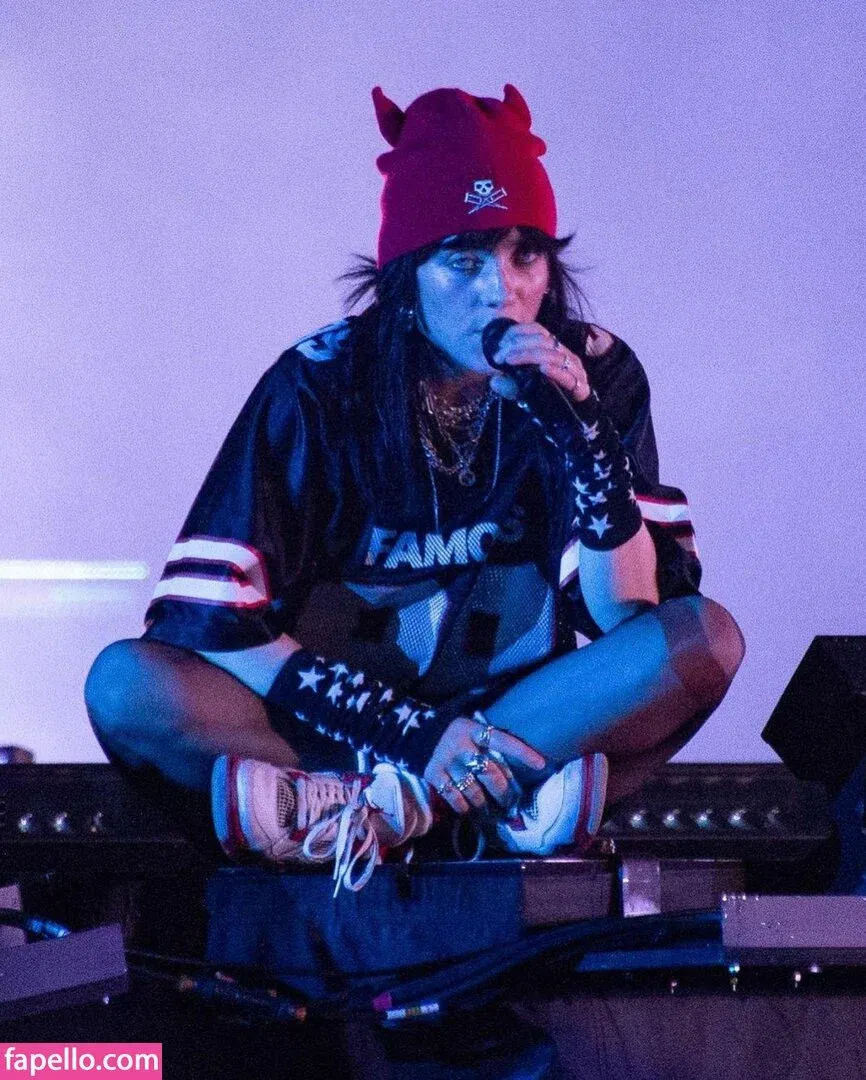Billie Eilish Onlyfans Photo Gallery 