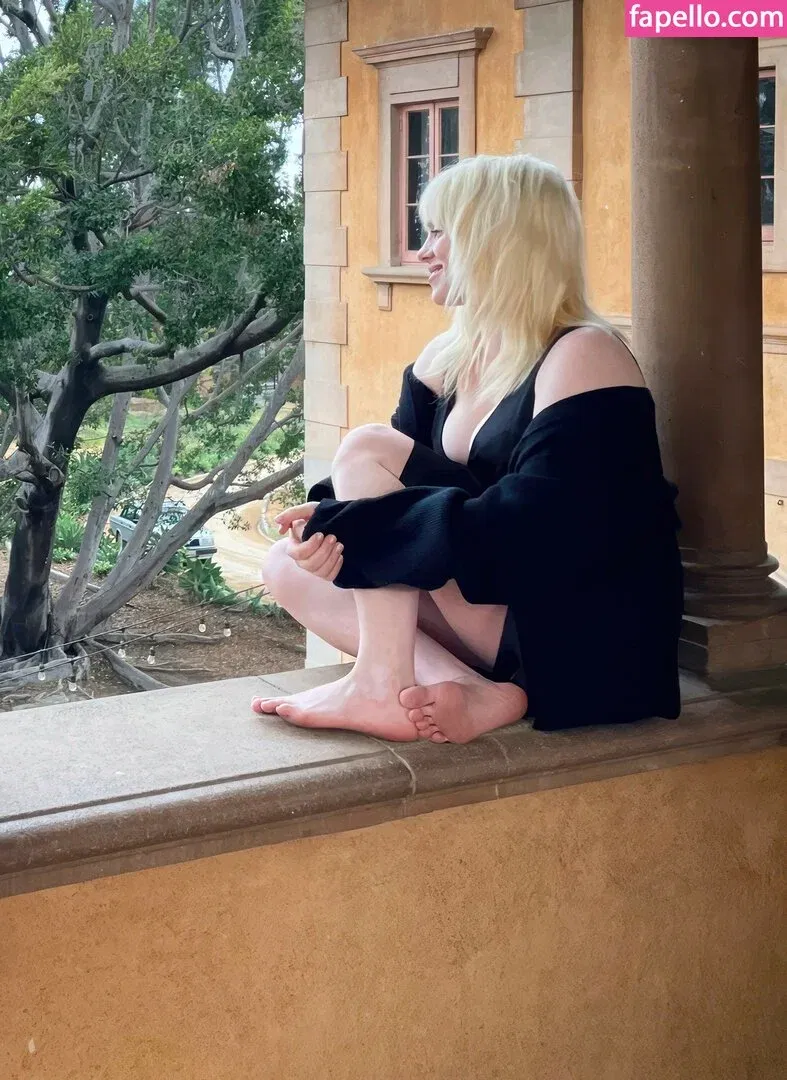 Billie Eilish Onlyfans Photo Gallery 