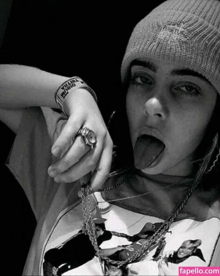 Billie Eilish Onlyfans Photo Gallery 