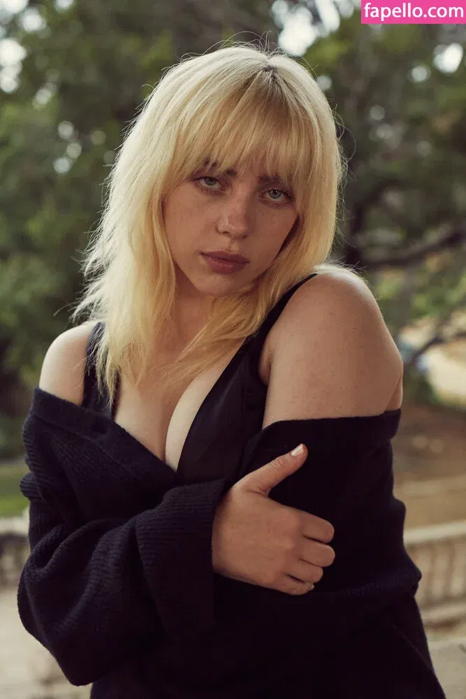 Billie Eilish Onlyfans Photo Gallery 