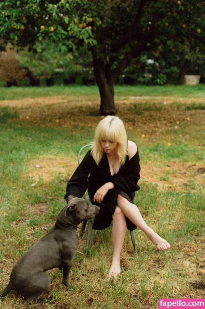 Billie Eilish Onlyfans Photo Gallery 