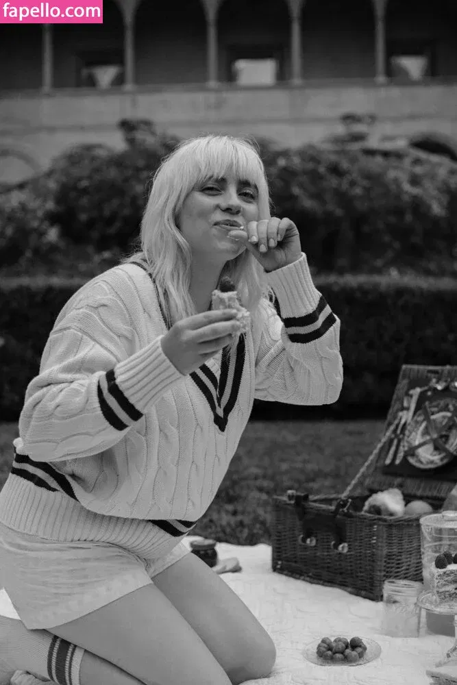 Billie Eilish Onlyfans Photo Gallery 