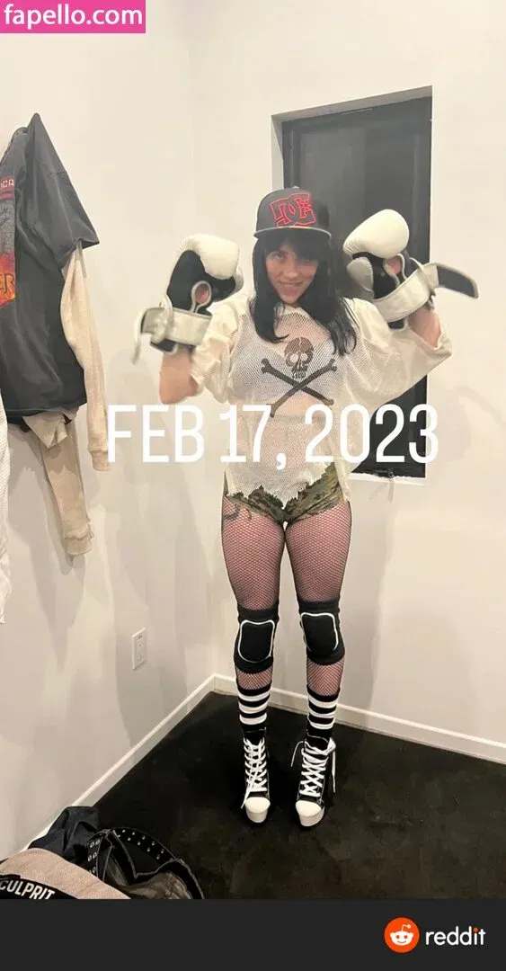 Billie Eilish Onlyfans Photo Gallery 