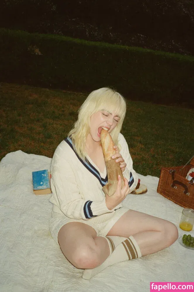 Billie Eilish Onlyfans Photo Gallery 