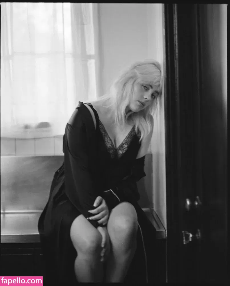 Billie Eilish Onlyfans Photo Gallery 
