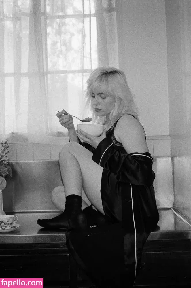 Billie Eilish Onlyfans Photo Gallery 