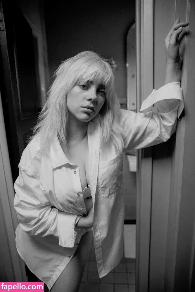 Billie Eilish Onlyfans Photo Gallery 