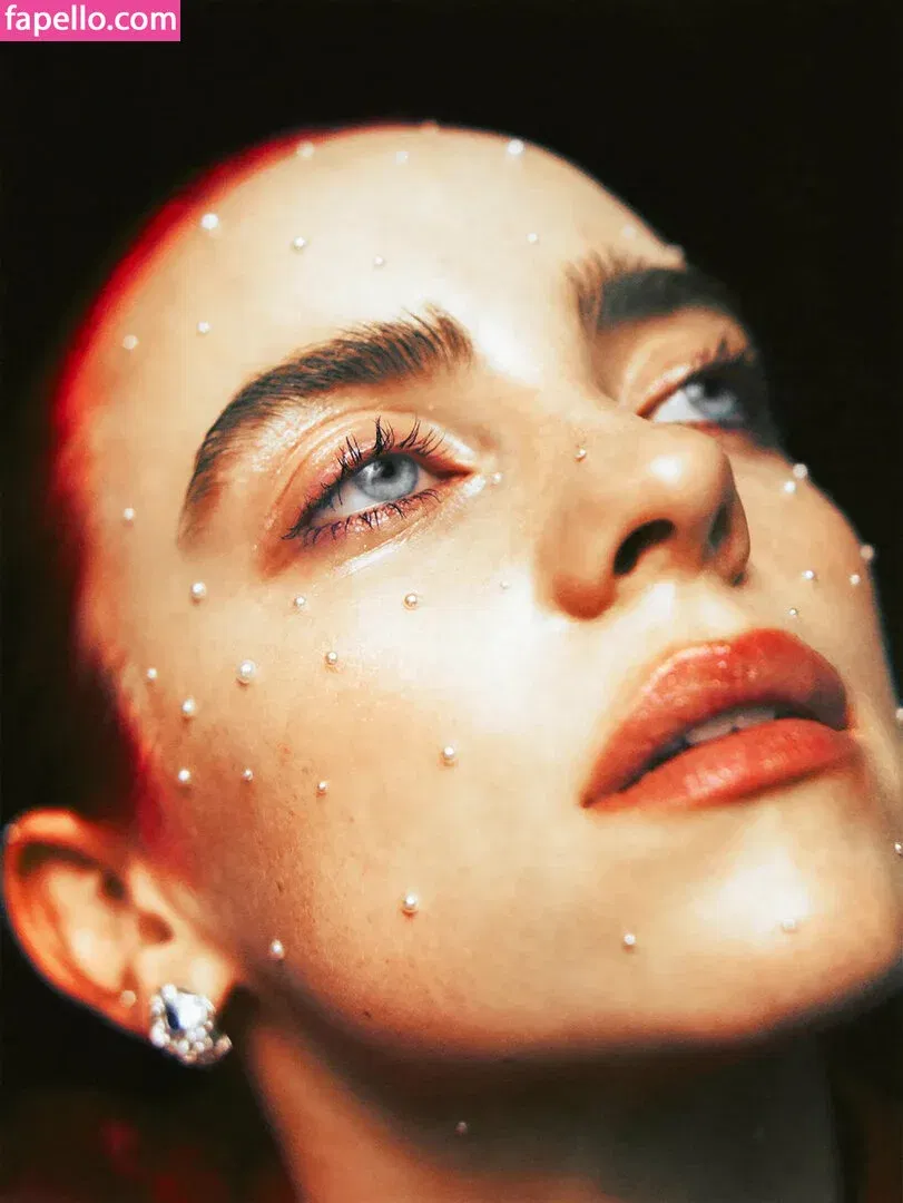 Billie Eilish Onlyfans Photo Gallery 