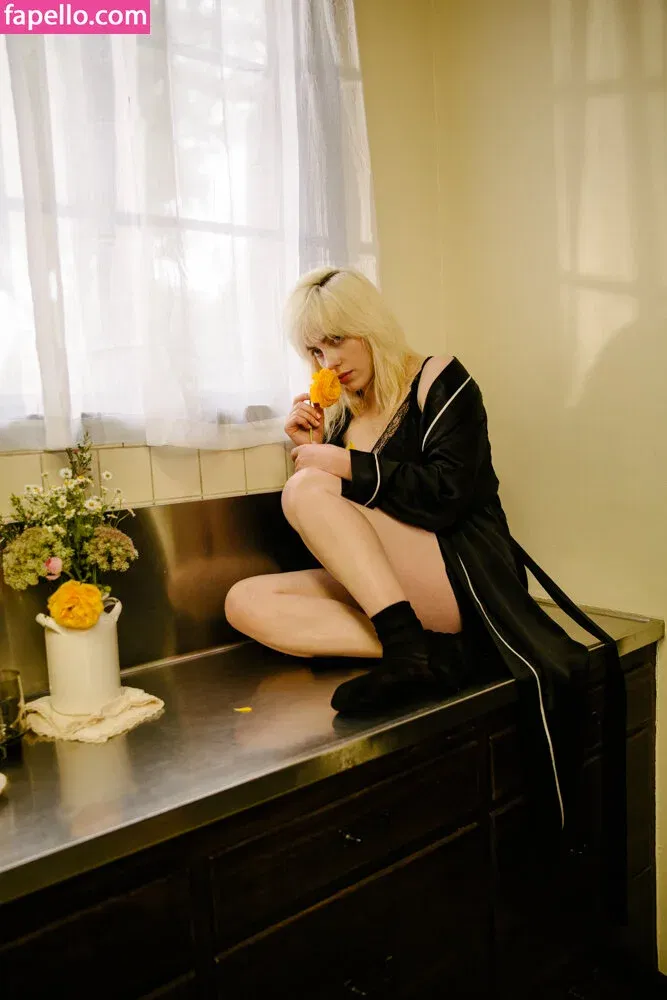 Billie Eilish Onlyfans Photo Gallery 