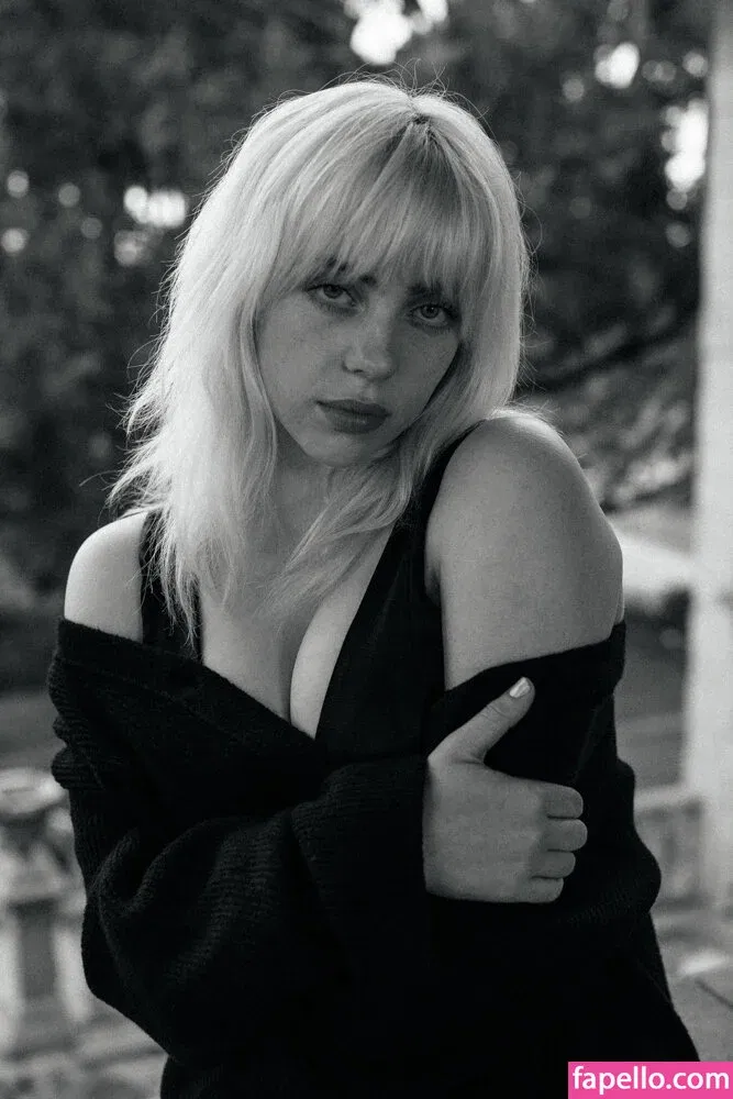 Billie Eilish Onlyfans Photo Gallery 