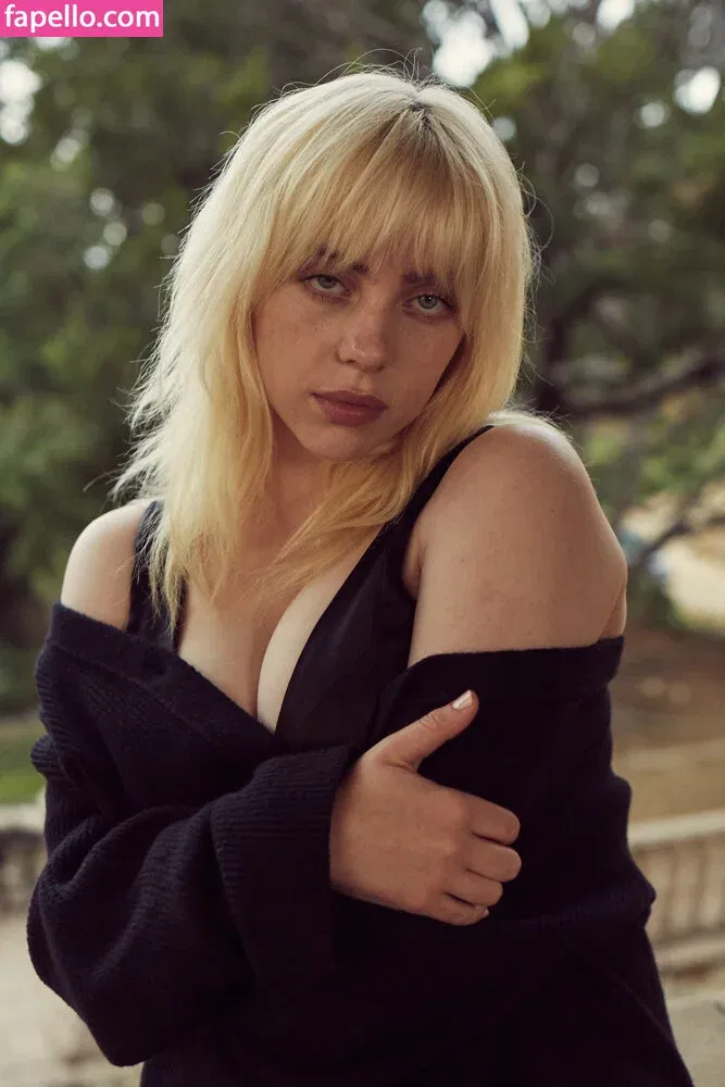 Billie Eilish Onlyfans Photo Gallery 