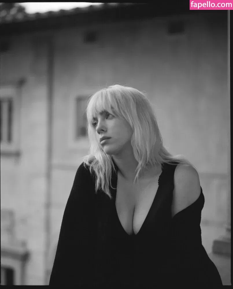 Billie Eilish Onlyfans Photo Gallery 