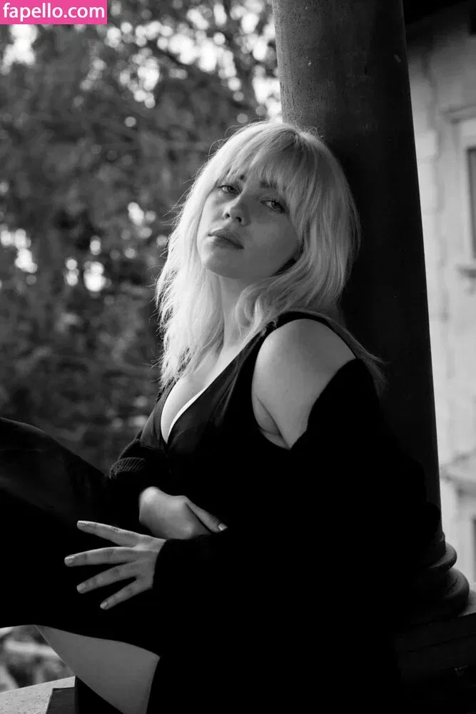 Billie Eilish Onlyfans Photo Gallery 