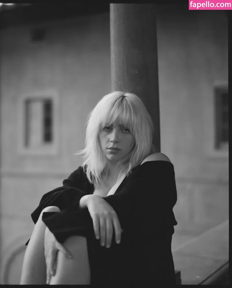 Billie Eilish Onlyfans Photo Gallery 