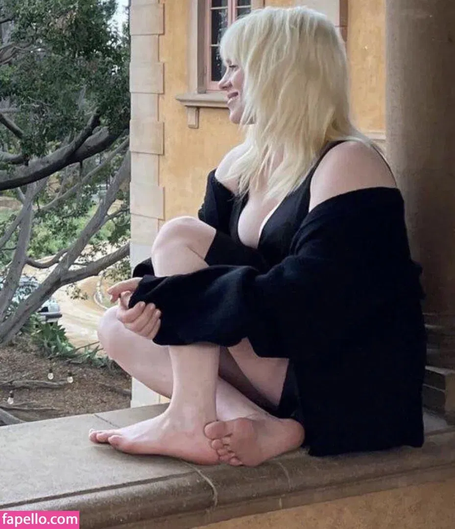 Billie Eilish Onlyfans Photo Gallery 