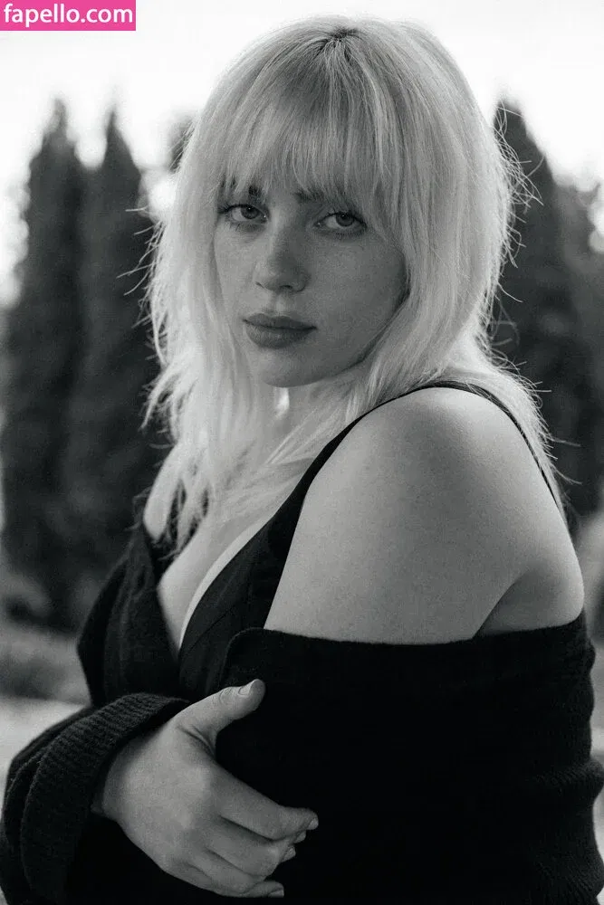 Billie Eilish Onlyfans Photo Gallery 