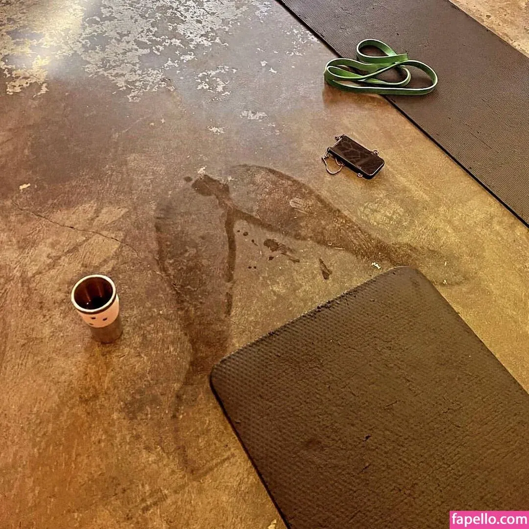 Billie Eilish Onlyfans Photo Gallery 