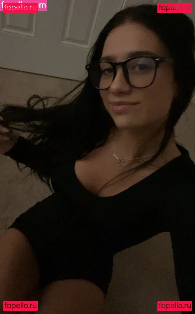 Emma Trout Onlyfans Photo Gallery 