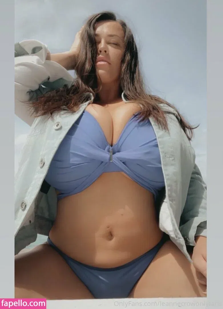leannecrowonlyfans Onlyfans Photo Gallery 