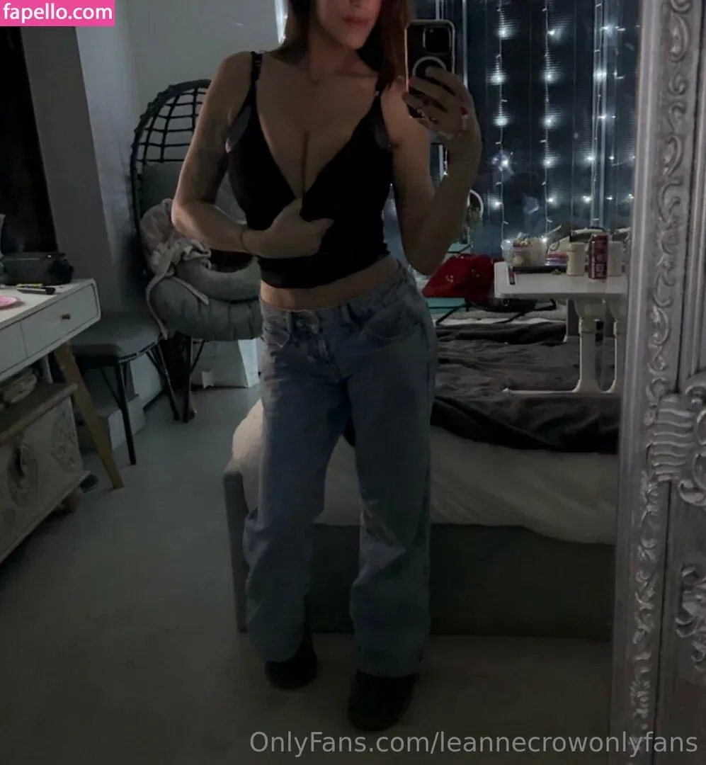 leannecrowonlyfans Onlyfans Photo Gallery 