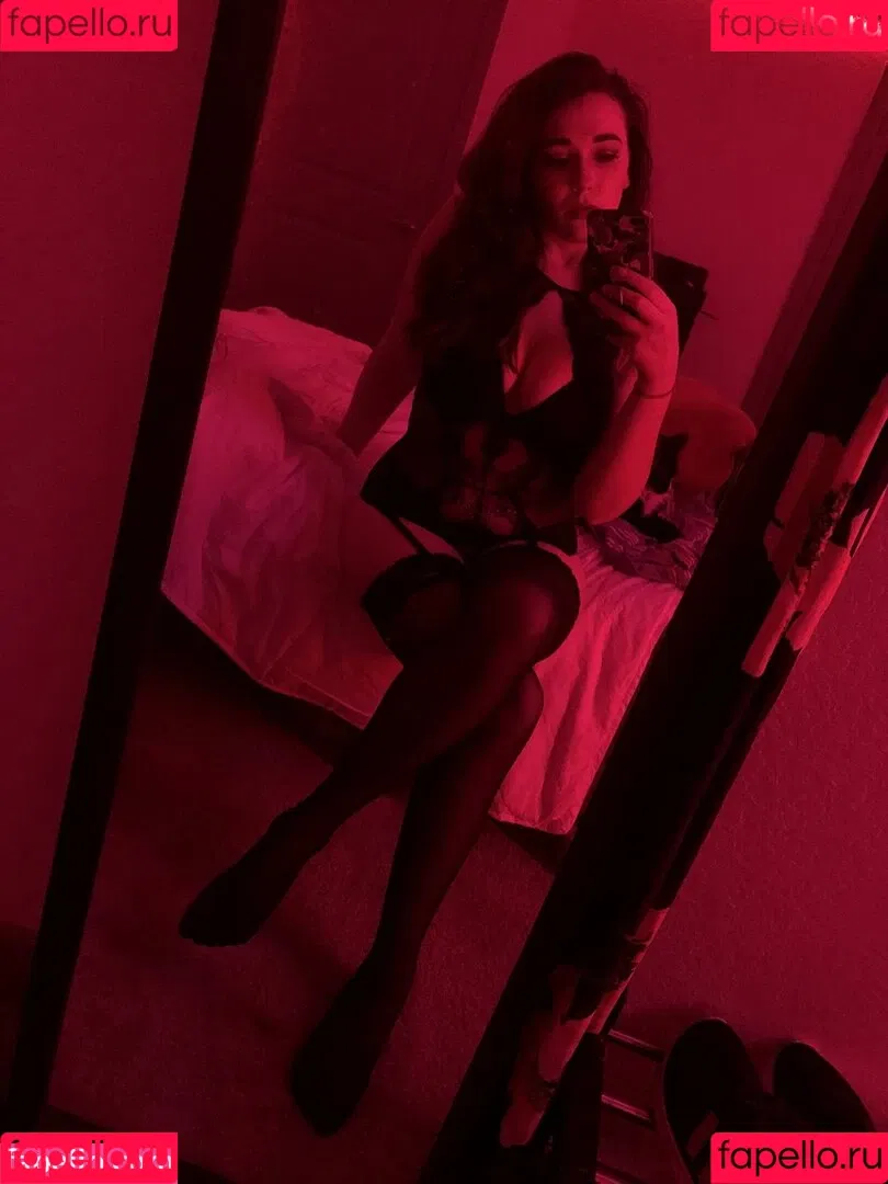 Emily Fox Onlyfans Photo Gallery 