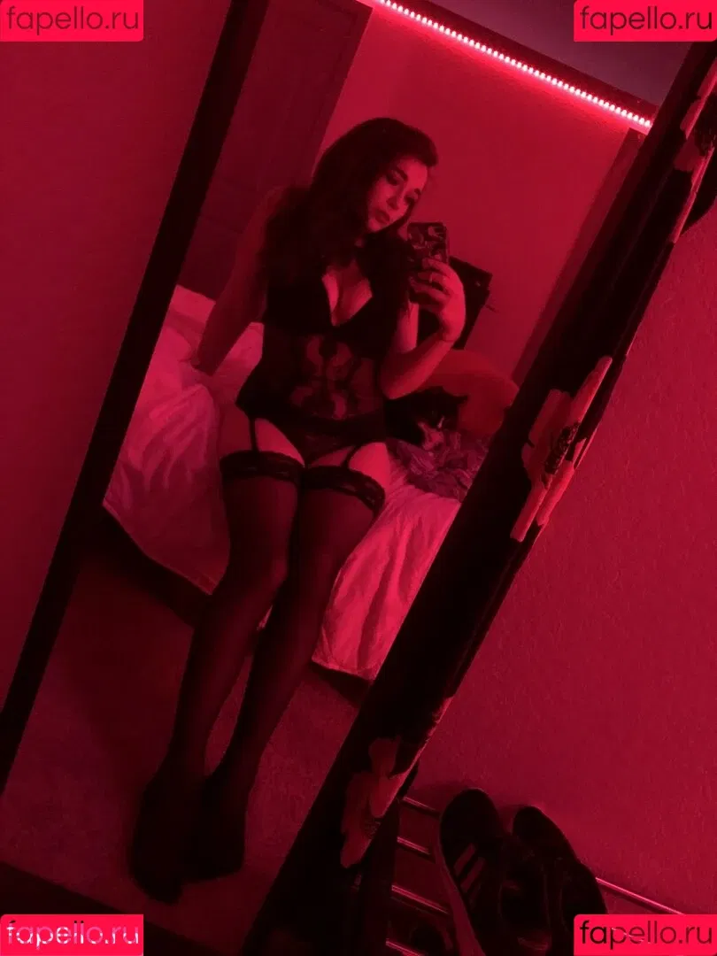 Emily Fox Onlyfans Photo Gallery 