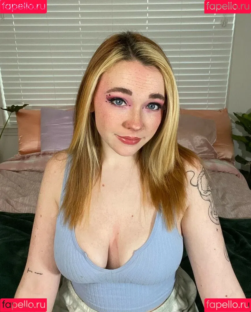 Emily Fox Onlyfans Photo Gallery 