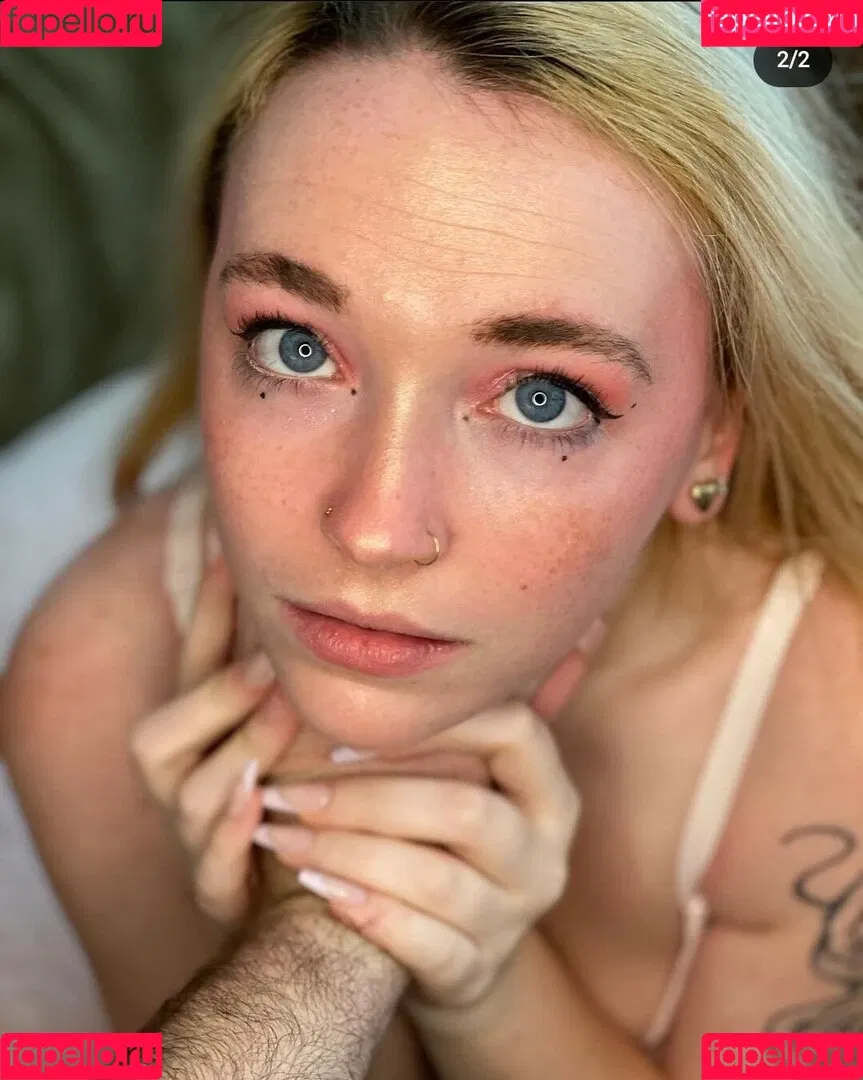 Emily Fox Onlyfans Photo Gallery 