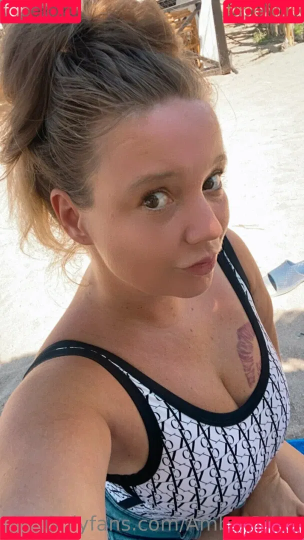 amberriley Onlyfans Photo Gallery 