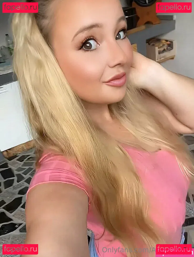 amberriley Onlyfans Photo Gallery 