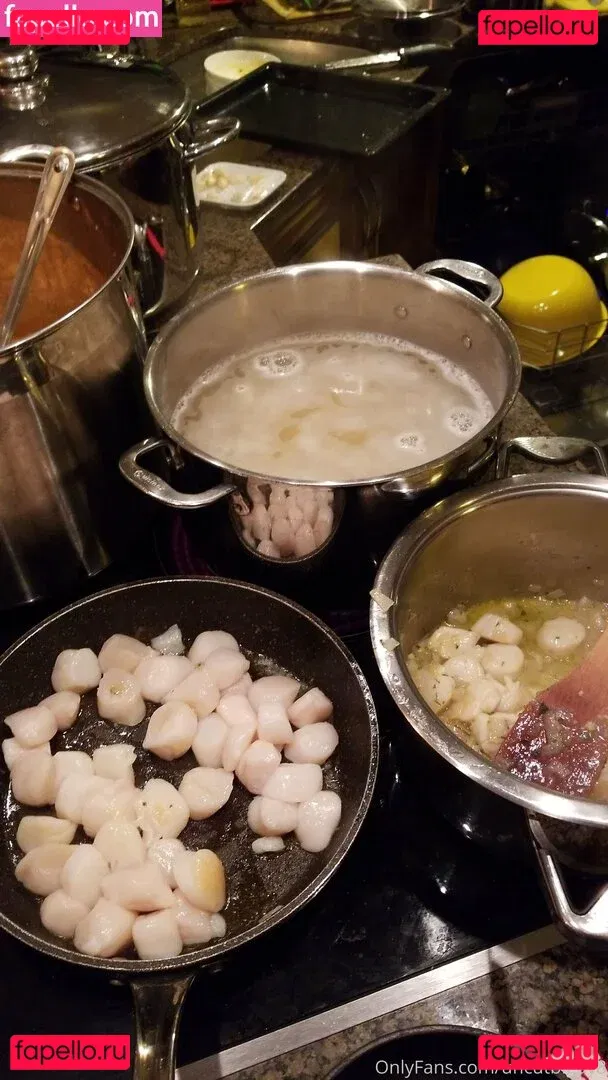 uncut88888 Onlyfans Photo Gallery 