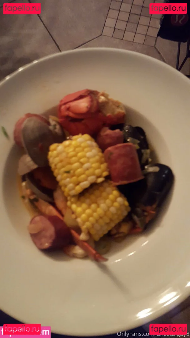 uncut88888 Onlyfans Photo Gallery 