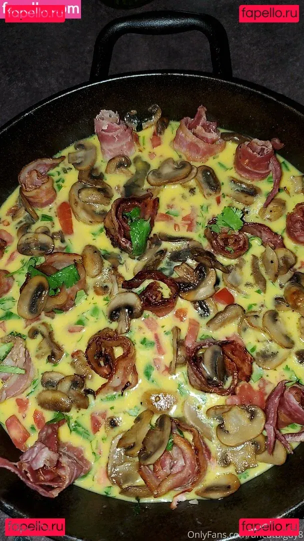 uncut88888 Onlyfans Photo Gallery 