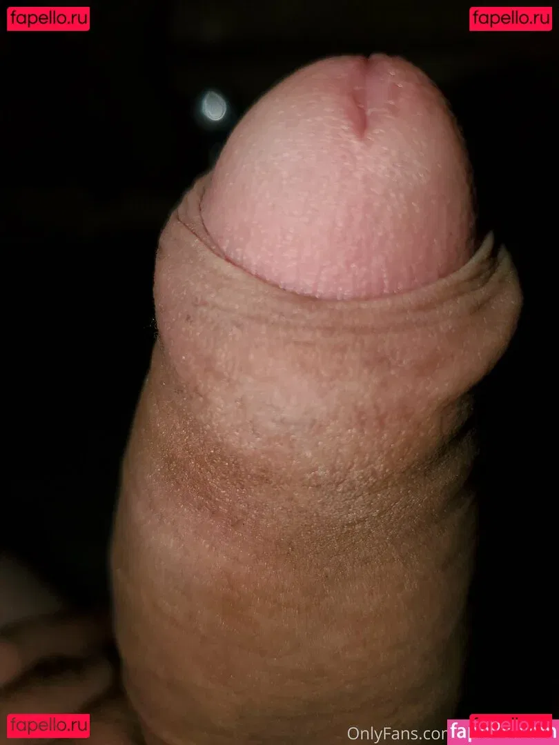 uncut88888 Onlyfans Photo Gallery 